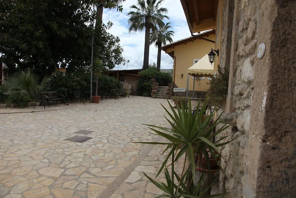 Alloggio per agriturismo Villa Il Giardino Del Sole Agnone Bagni