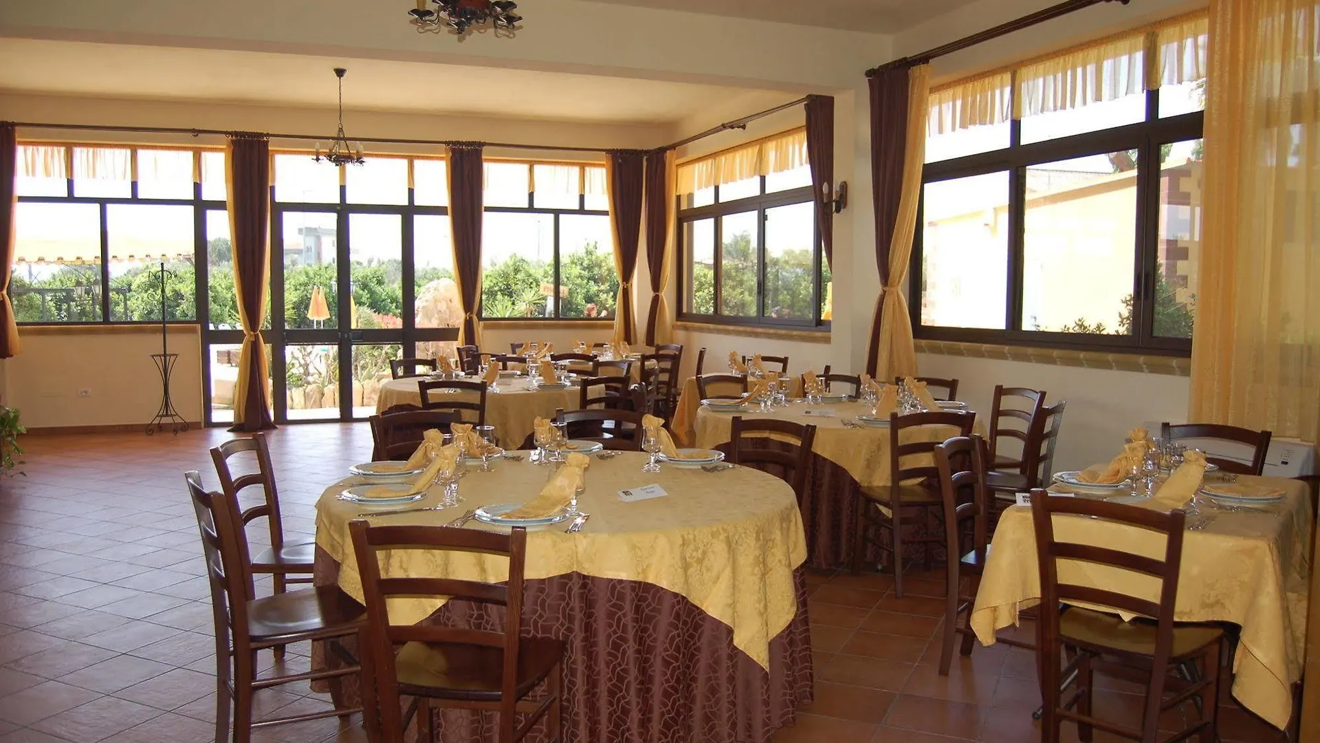 Villa Il Giardino Del Sole Agnone Bagni 0*,  Italia